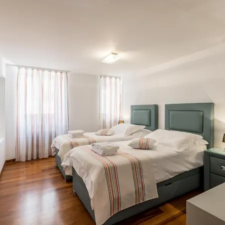Apartment Peristil