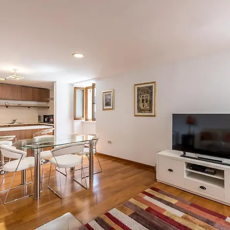 Peristil * Сплит